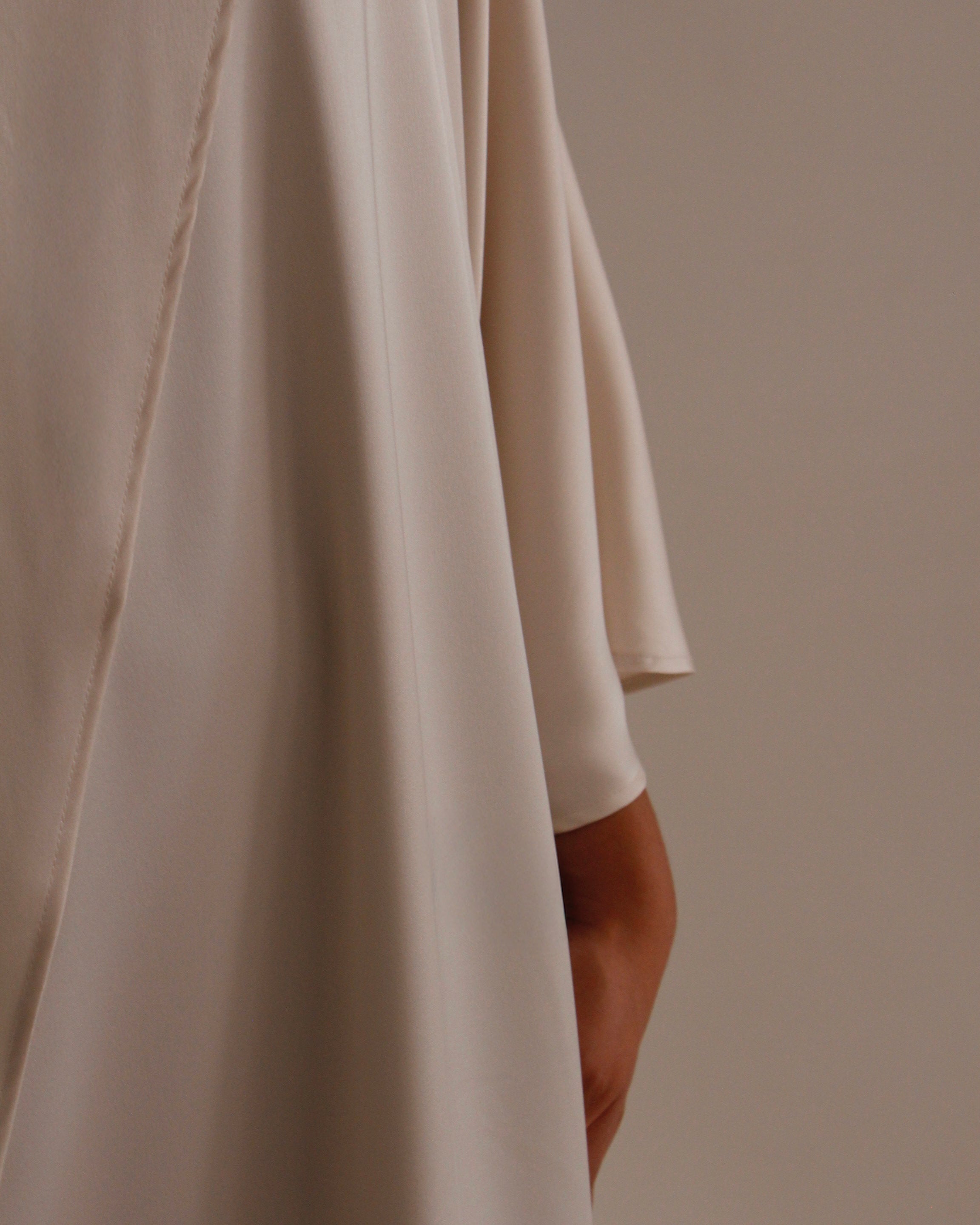 BATWING SHAWL | CHAMPAGNE
