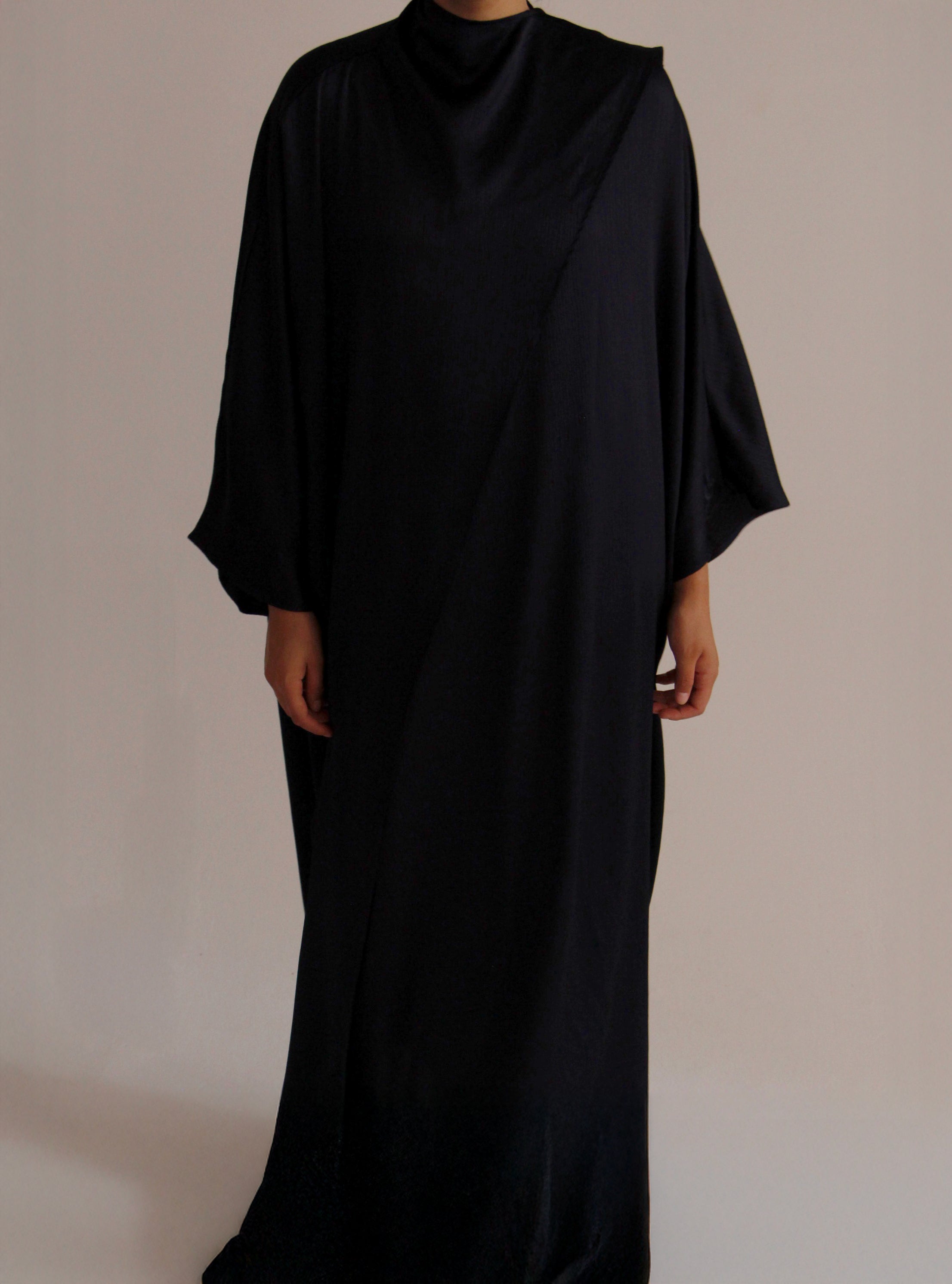 BATWING SHAWL | NAVY BLUE (TEXTURED)