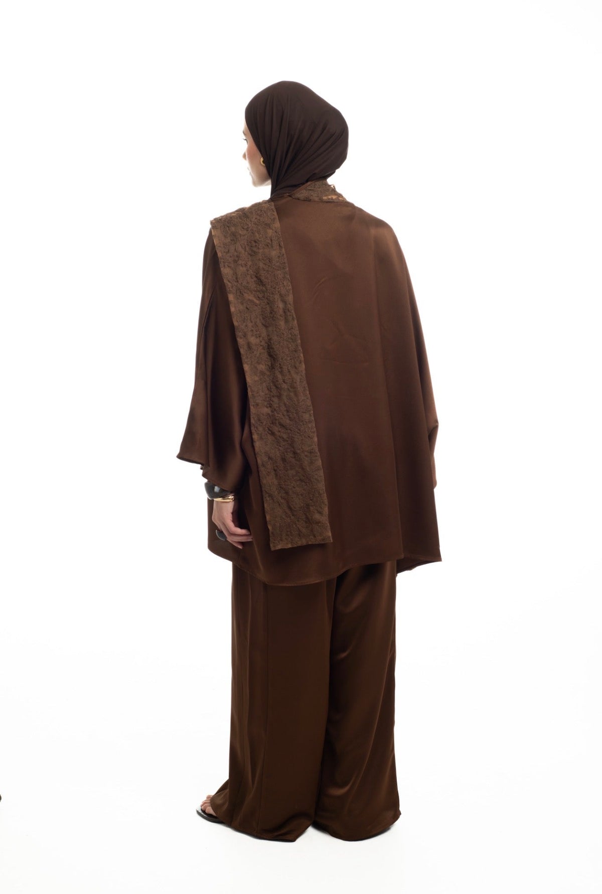 Batwing Lace Shawl Top | Honey Date - Byqaaf